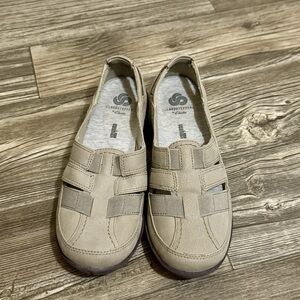 Cloudsteppers by Clarks Slip-on Shoes Sillian Stork Sand Women's US 7 M